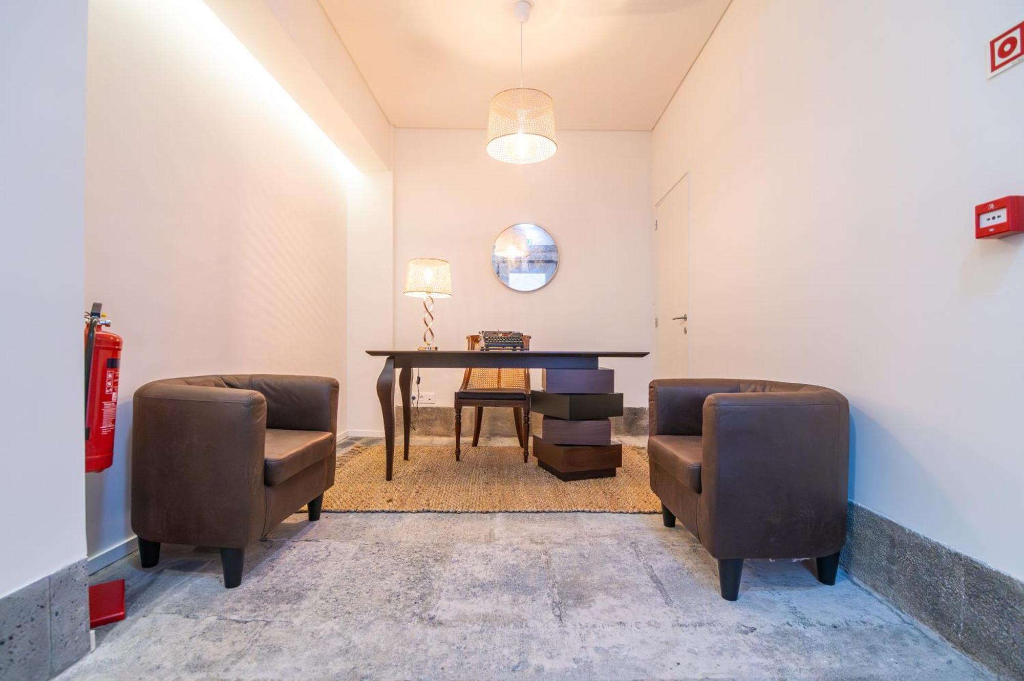 Azoriani City Hostel Ponta Delgada エクステリア 写真