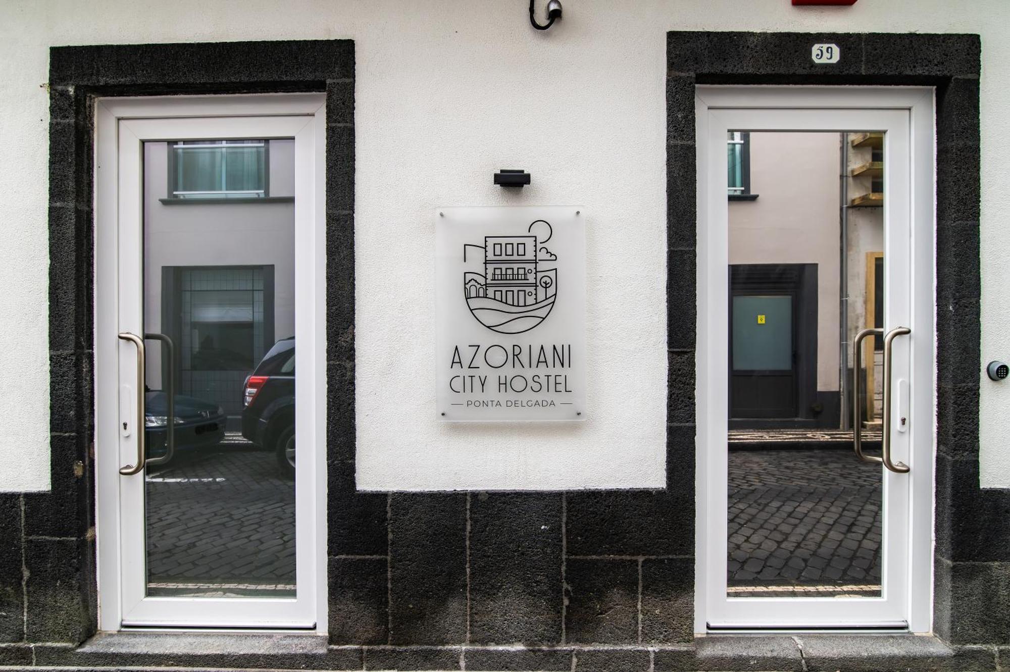 Azoriani City Hostel Ponta Delgada エクステリア 写真