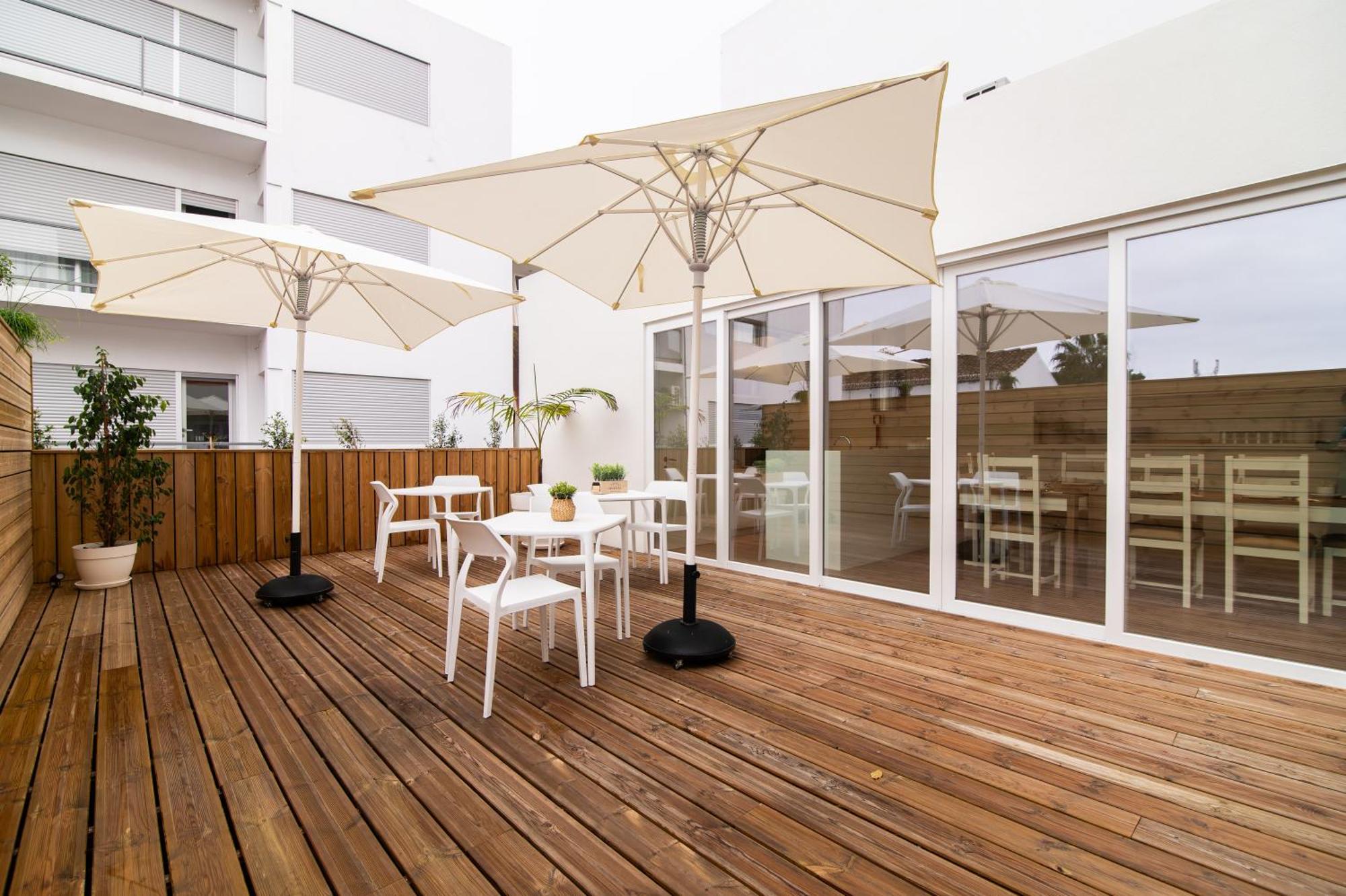 Azoriani City Hostel Ponta Delgada エクステリア 写真